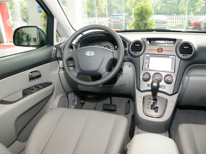 2011款2.0L 5座自动舒适版 中控区