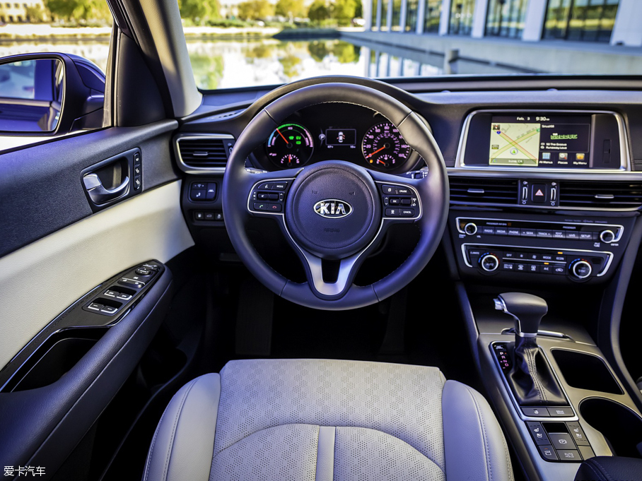 2016������K5 Hybrid(�M��) ����Hybrid