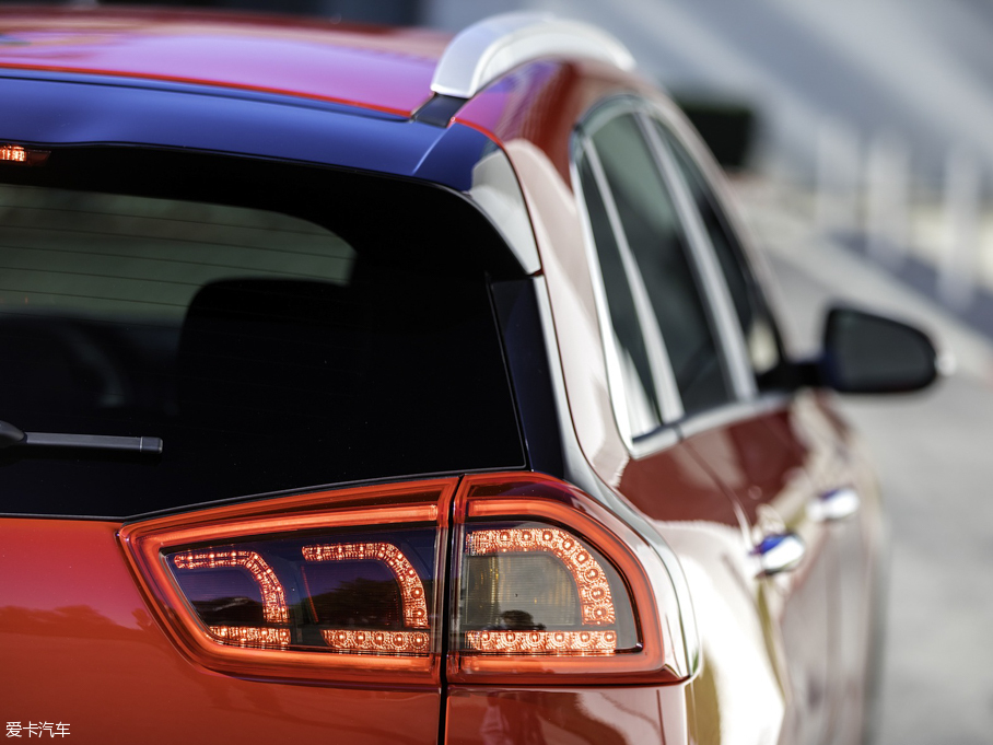 2017��O� 1.6L �p�x����Ş��