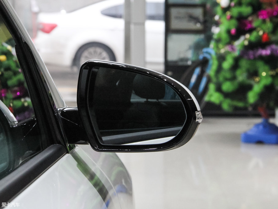 2017��O� 1.6L �p�x����Ş��