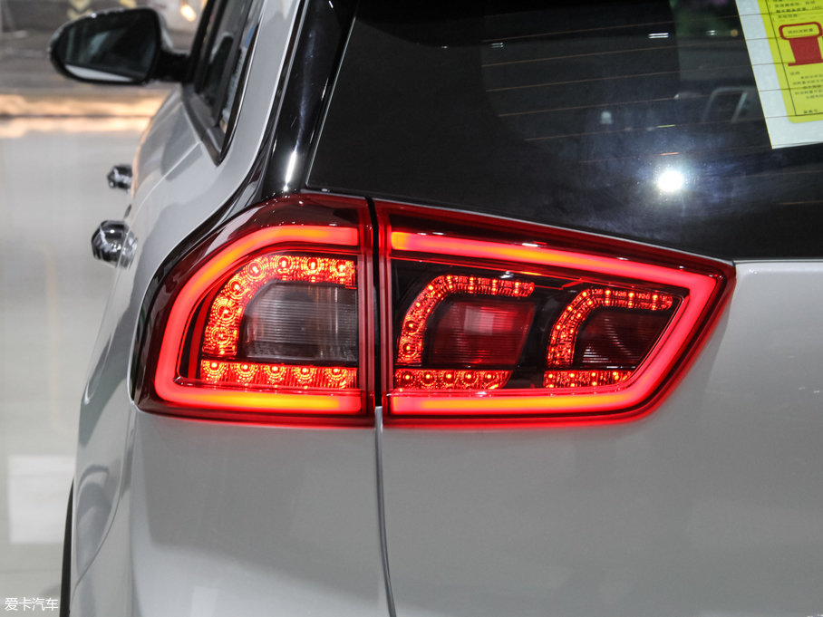 2017��O� 1.6L �p�x����Ş��