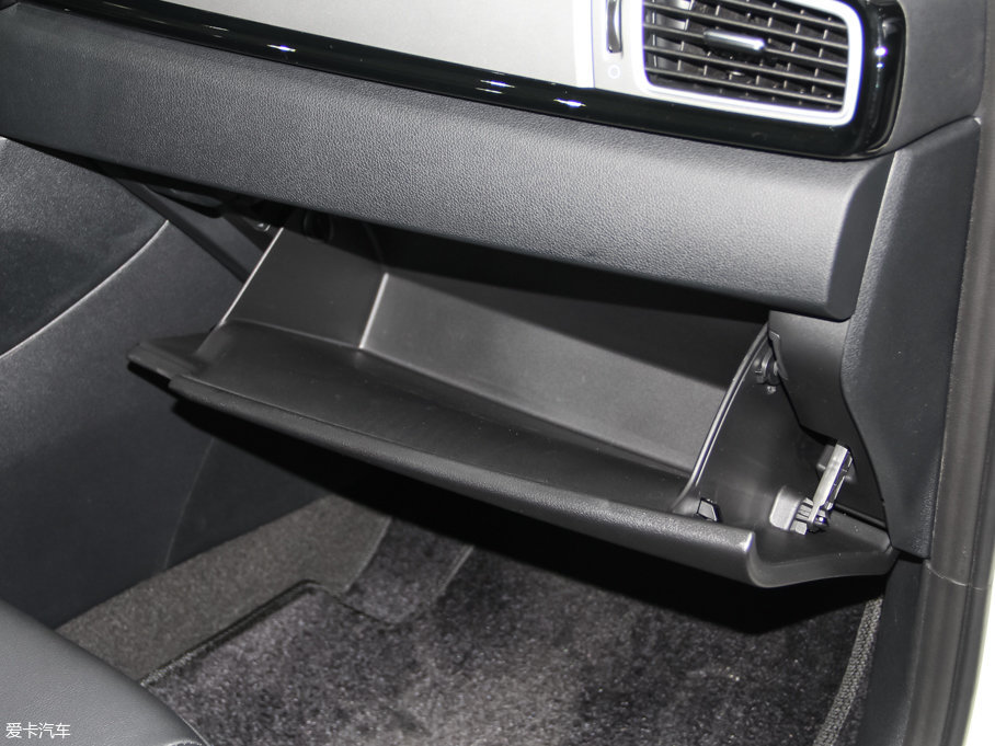 2017��O� 1.6L �p�x����Ş��