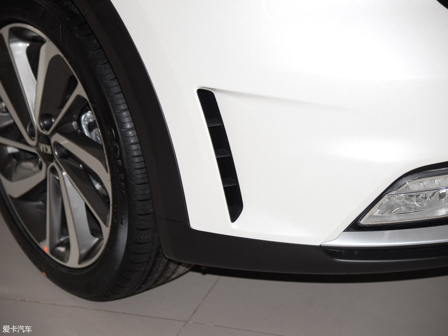 2017��O� 1.6L �p�x����Ş��