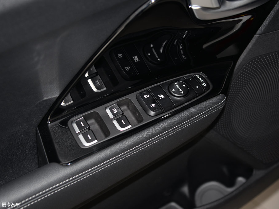 2017��O� 1.6L �p�x����Ş��