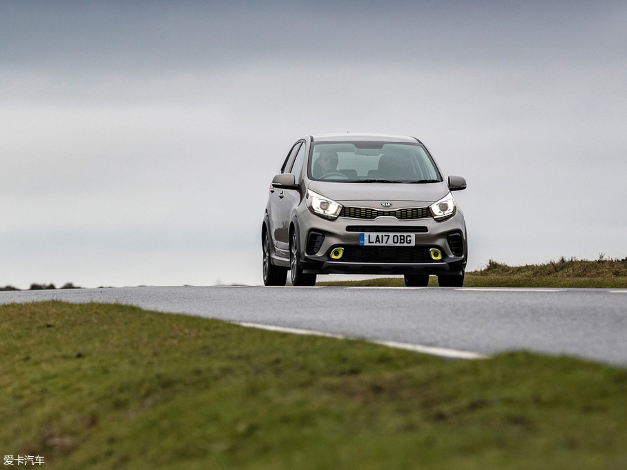 2018������Picanto X-Line