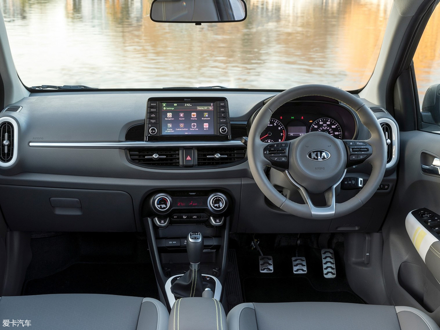 2018������Picanto X-Line