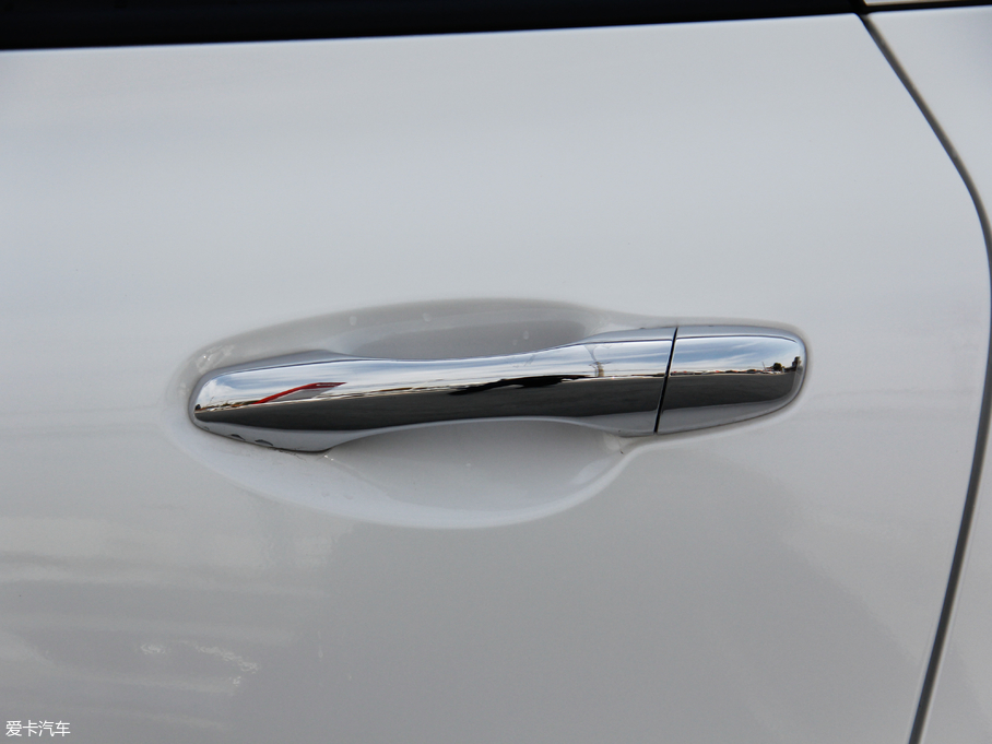 2018m L 2.0T (q)Ş 5