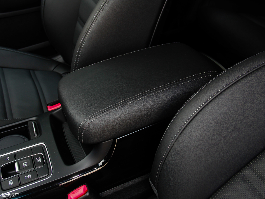 2018m L 2.0T (q)Ş 5