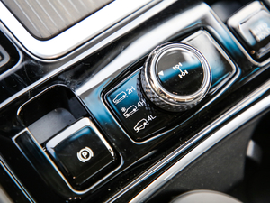 20192.2T (q)F 7 п؅^(q)