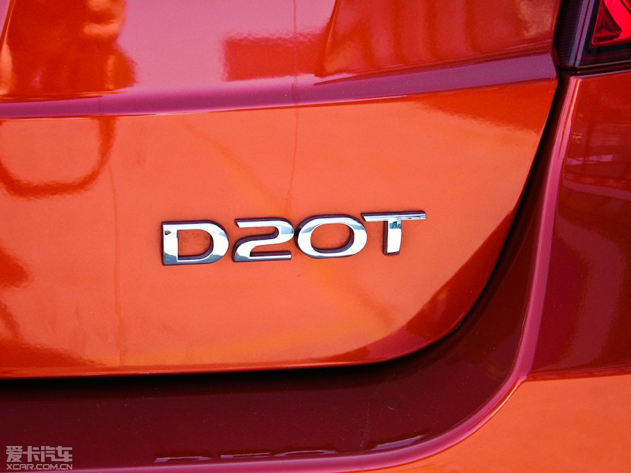 2011m 2.0T (q)ԄӺA(do)