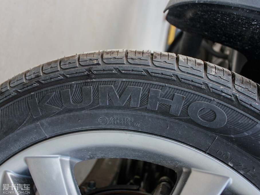 2011m 2.0T (q)ԄӺA(do)