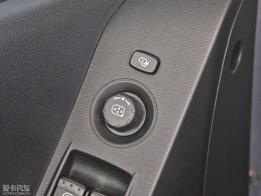 2011m 2.0T (q)Ԅ(dng)A(do)