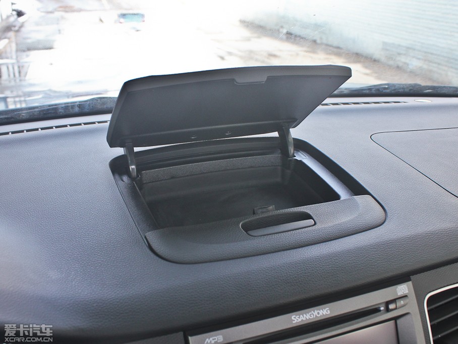 2011m 2.0T (q)ԄӺA(do)