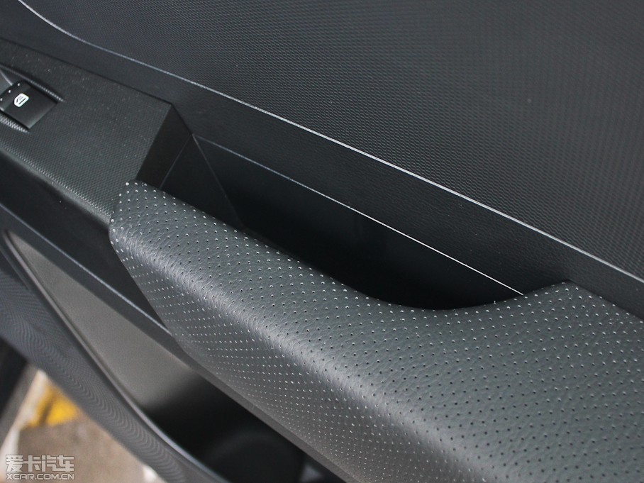 2011m 2.0T (q)Ԅ(dng)A(do)