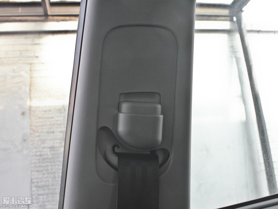 2011m 2.0T (q)ԄӺA(do)