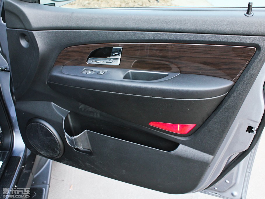 2011˹ 3.2L (q)A(do)