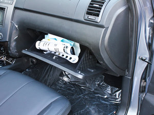 2011款3.2L 四驱豪华导航版 手套箱