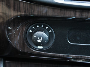 2011款3.2L 四驱豪华导航版 中控区