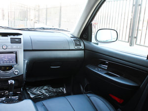 2011款3.2L 四驱豪华导航版 中控区