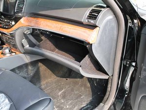 2012款3.6L 加长版 手套箱