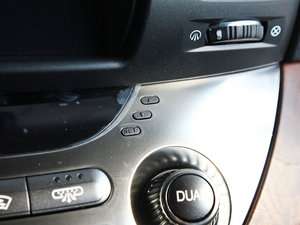 2012款3.6L 加长版 中控区