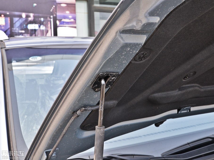 2013m 2.0L (q)Ԅ(dng)Ӣ