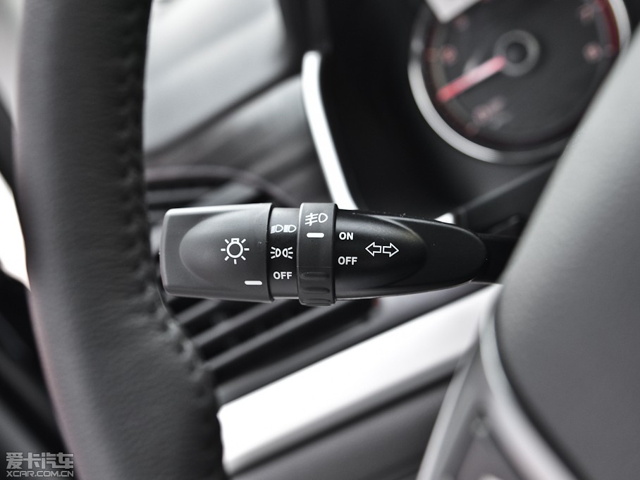 2014m 2.0L (q)Ԅ(dng)Ӣ(do)