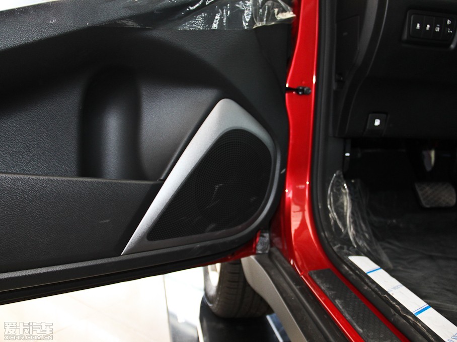 2014m 2.0L (q)ԄӺA(do)