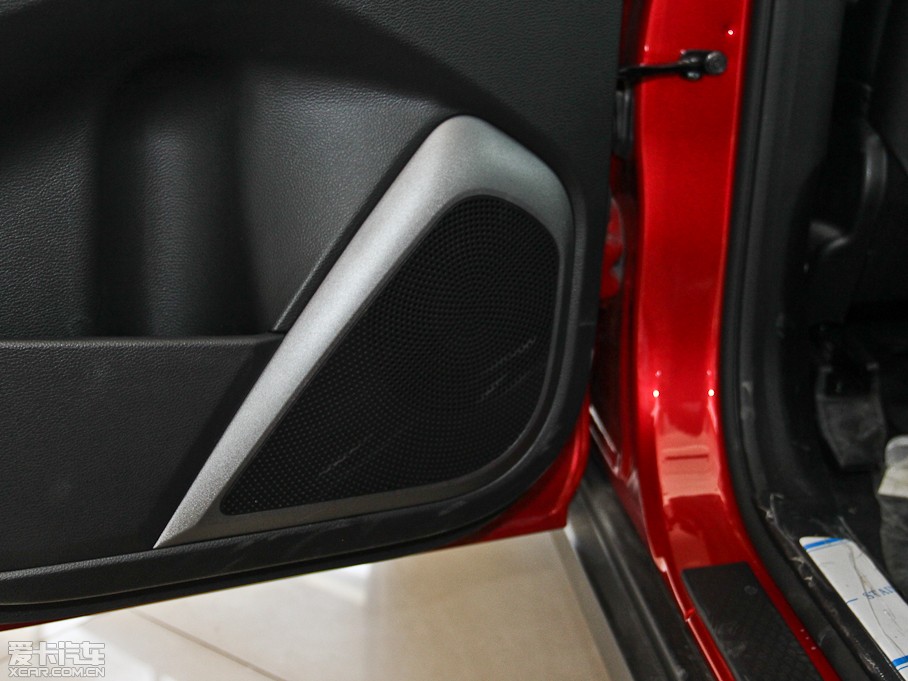 2014m 2.0L (q)ԄӺA(do)