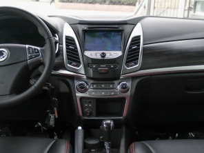 雙龍2014款柯蘭多