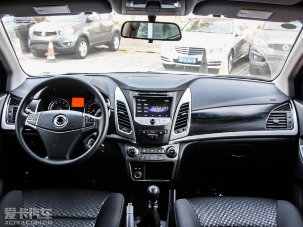 雙龍2014款柯蘭多