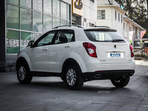2014款2.0L 两驱手动舒适导航版 左后45度