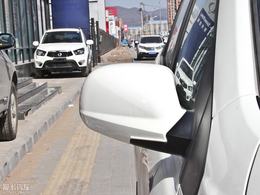 2014v 2.0T Ԅ(dng)(q)ӢͰ