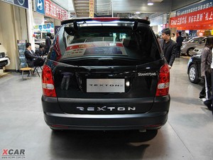 2010款雷斯特 正后	
