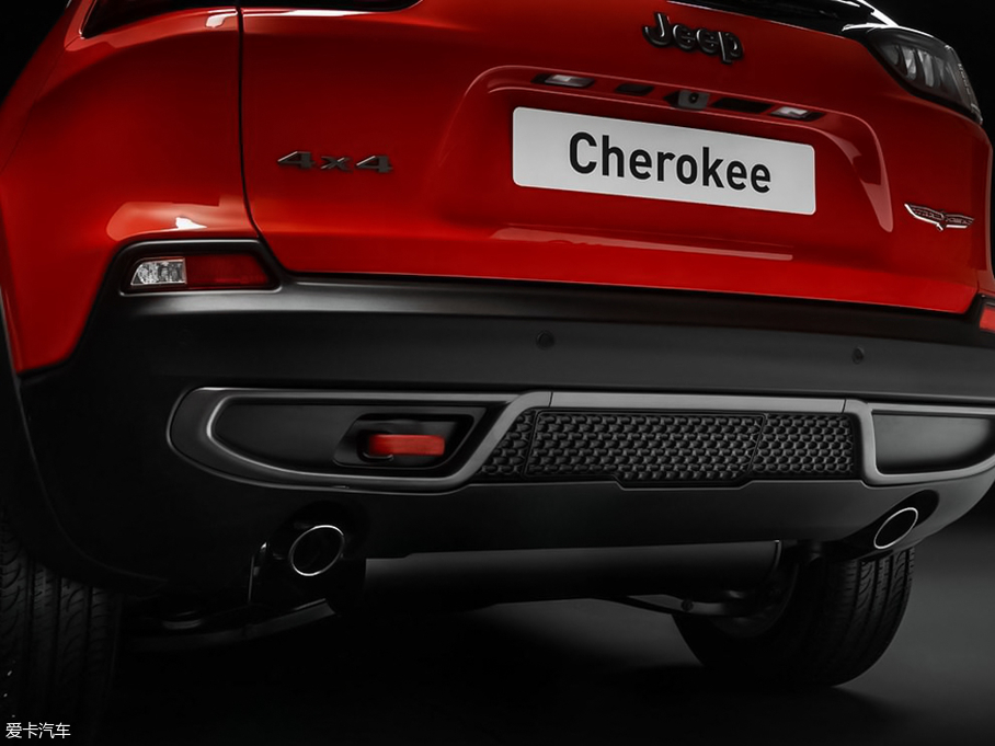 2019�����ɹ�(�M��) Trailhawk