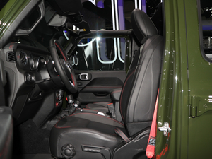 20202.0T Rubicon Recon TӢ  ǰſg