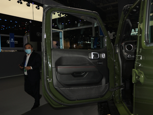 20202.0T Rubicon Recon TӢ  {λ܇T