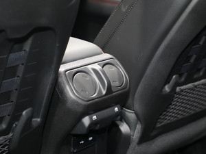 20202.0T Rubicon Recon TӢ  g