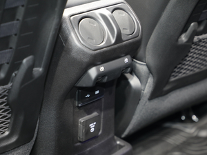 20202.0T Rubicon Recon TӢ  g