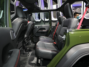 20202.0T Rubicon Recon TӢ  g