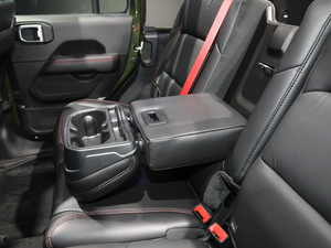 20202.0T Rubicon Recon TӢ  g