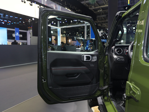 20202.0T Rubicon Recon TӢ  g