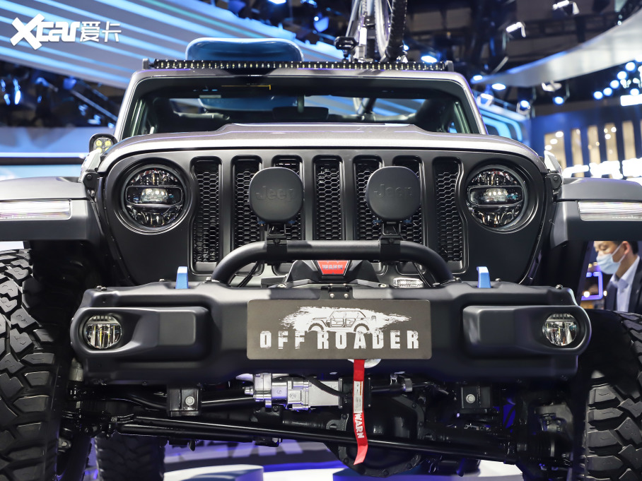 2021RԴ 4xe Off-Roader