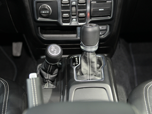 2021T 2.0T 4xe а п؅^(q)