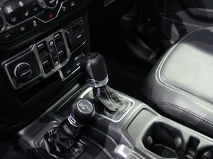 2021T 2.0T 4xe а QU