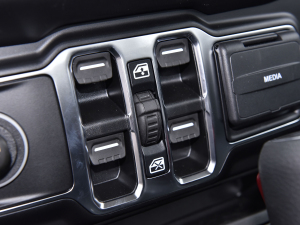 20212.0T SaharaT п؅^