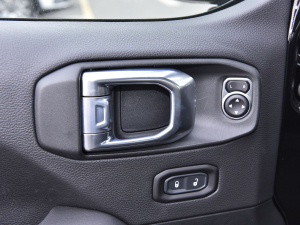 20212.0T SaharaT п؅^