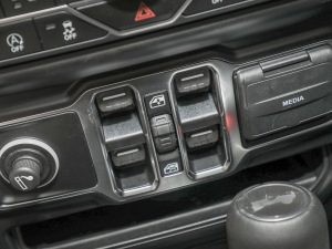 20222.0T ߵ؅־G {܇ƅ^	