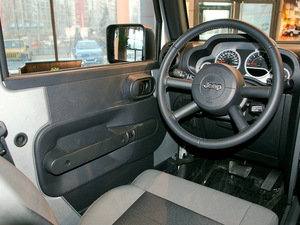 2010款3.8L 两门Rubicon 空间座椅