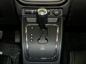 2010款2.4L 运动版 中控区